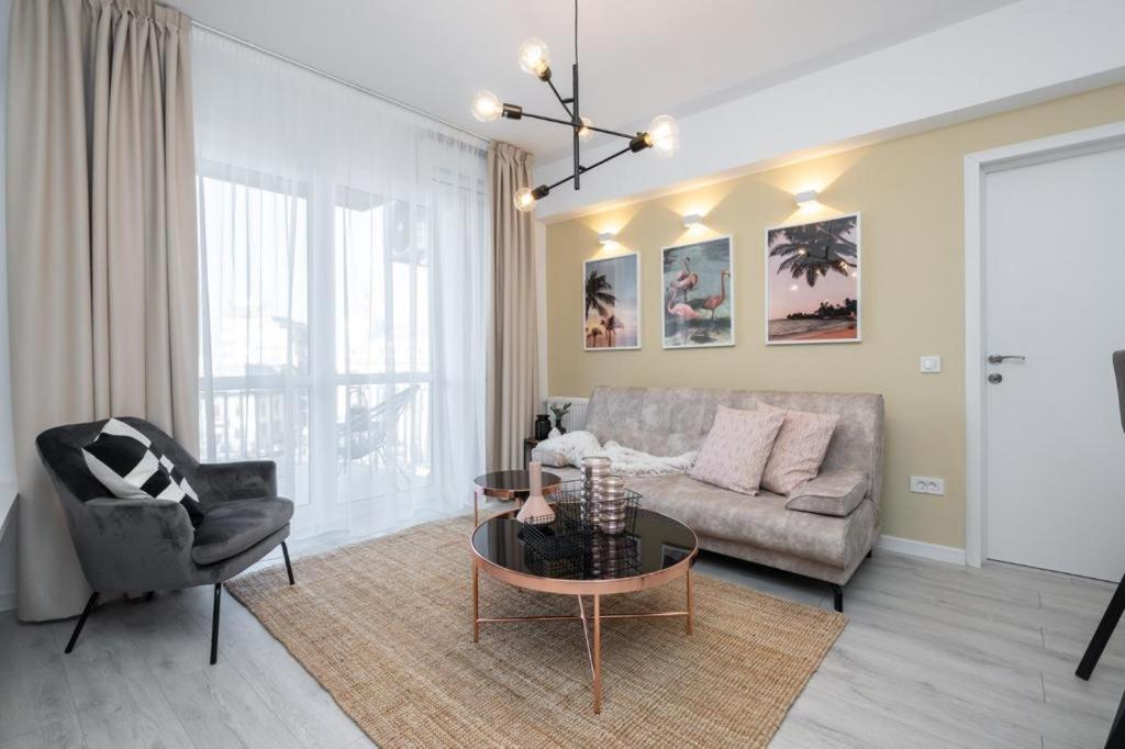 Piata Romana, Two Bedrooms Apartment Bükreş Dış mekan fotoğraf
