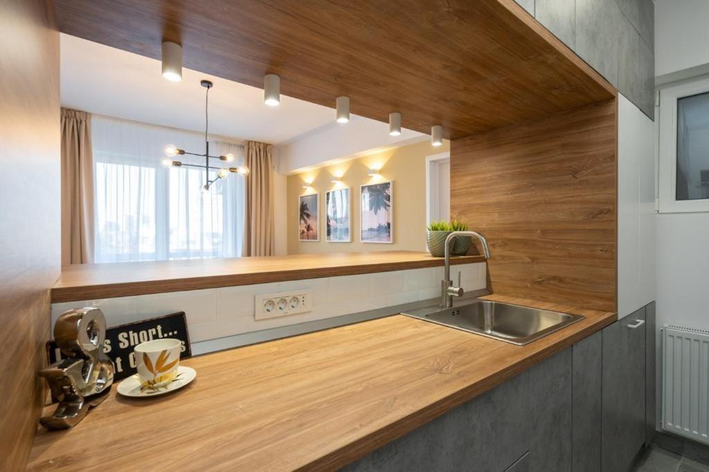 Piata Romana, Two Bedrooms Apartment Bükreş Dış mekan fotoğraf