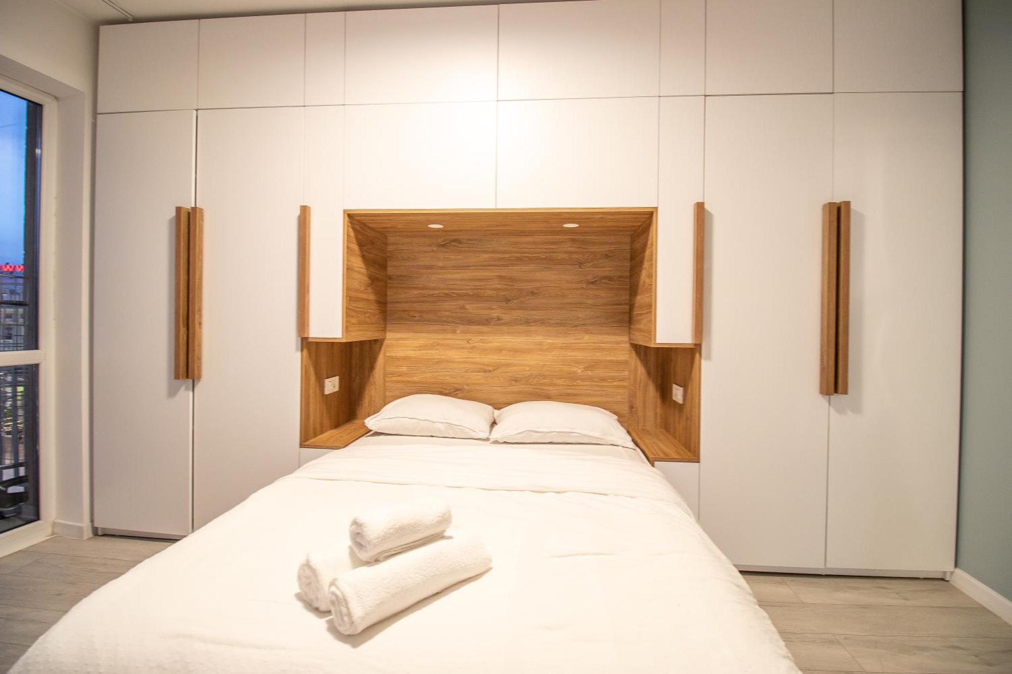 Piata Romana, Two Bedrooms Apartment Bükreş Dış mekan fotoğraf
